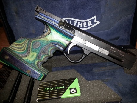 VENDO WALTHER KSP 200

·	Está en muy buen estado de conservación y funcionamiento.
·	Icluye el matelín 01