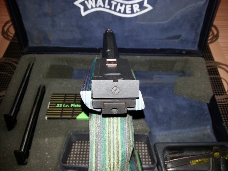 VENDO WALTHER KSP 200

·	Está en muy buen estado de conservación y funcionamiento.
·	Icluye el matelín 00