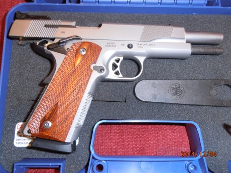 Vendo por falta de uso :
Pistola  SMITH & WENSSON 1911 DEL 45 ACP
El lote lo completo con Dies para 02