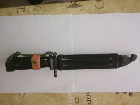 Hola, vendo bayoneta para el fusil de francotirador Zastava M-76. Está en un estado excelente e incluye 01