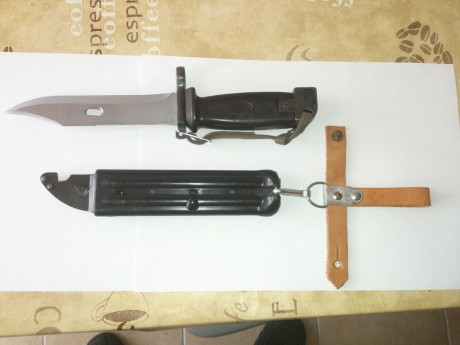 Hola, vendo bayoneta para el fusil de francotirador Zastava M-76. Está en un estado excelente e incluye 00