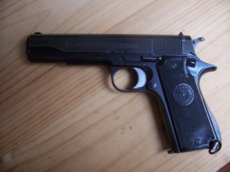 Ya se que el 9 parabellum mide 9x19 y el 9 largo 9x23 pero según la pagina de wikipedia en ingles el 9 150