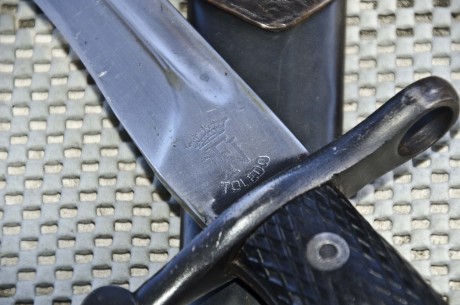 Vendo Bayoneta Afalcatada del Mosquetón MAUSER "Coruña" modelo 1943 del calibre 7,92 x 57 mm. 10