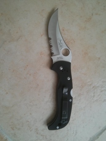 ¡Excepcional navaja de defensa!

Producto actualmente descatalogado y difícil de encontrar nueva.

- Hoja 02