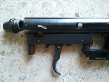  k3.jpg 
 k2.jpg 
 k1.jpg 
Solicito modelo de esta carabina Krico, y si sabéis alguna fuente de repuesto, 02