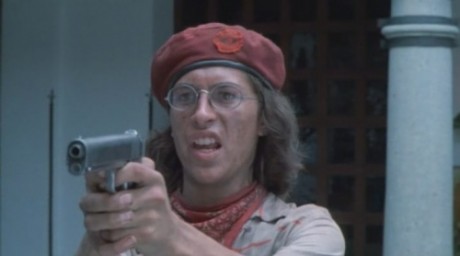 Compañeros,

En vista de las ganas de algunos (Elcafe, Wilcow, Vrakk, etc) por adivinar armas de películas 40