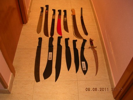 Buenaaas!!! Me encontre un machete el otro dia y nose que hacer con el. Lo mejor que yo creo es venderlo. 30