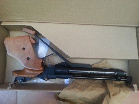 Vendo pistola baikal 46 M con menos de un año.casi sin estrenar.  300 €. Teléfono 639824255.  Esta en 01