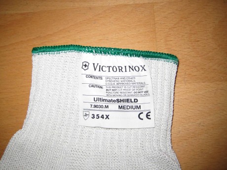 Vendo guante Victorinox, resistente a corte (no a prueba de todo tipo de corte ni a cuchillas o sierras 01