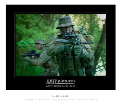 40 años dando por saco...  :mrgreen: es un arma "vieja"  :wink: 60