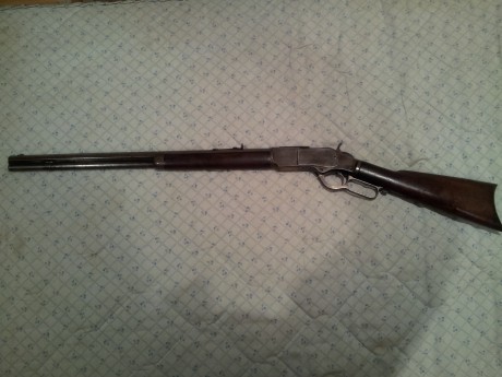 Estupendo Winchester de repetición modelo 1873. Su cañón es octogonal y este es el modelo deportivo, tiene 02
