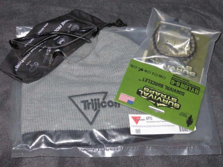 Lotes para tirador y aficionado, oferta.
Lote 1: Camiseta negra XD talla L manga corta, gorro Trijicon, 01