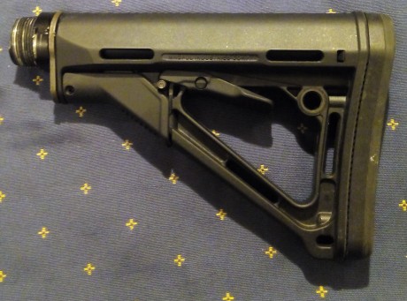 Se vende culata Magpul CTR de 3 posiciones para AR15, usada pero en buen estado, incluye el piecerio necesario 00