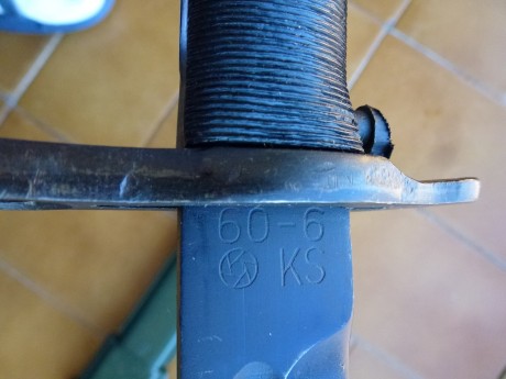 Hola a todos, pongo en venta la siguiente bayoneta de coleccionista.

-Bayoneta del fusil M1 Garand, rara 00