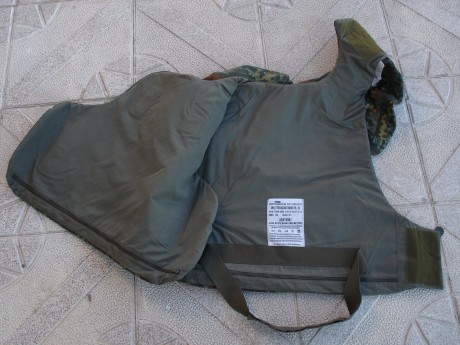 Chaleco anti-fragmentos del ejercito  alemán
  Completo,  con todas  las placas balísticas.  Las placas 01
