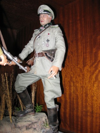 Vendo diorama hecho a mano junto con tres soldados alemanes a escala 1/6 con todos los complementos y 20