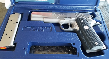 Muy buenas a todos!!!

Vendo esta maravilla en un fantástico estado por no usar. 
El arma esta en Málaga 00
