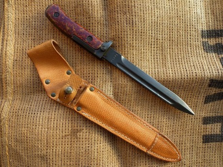 Buenas.
Pongo a la venta Bayoneta original producida para el rifle de asalto SAMOPAL SA VZ-58 del Ejército 00