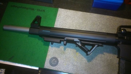 Hola, estoy pensando en comprar un AR15 de 20'. En armería fiol tienen el sabre defence xr15 benchrest. 52
