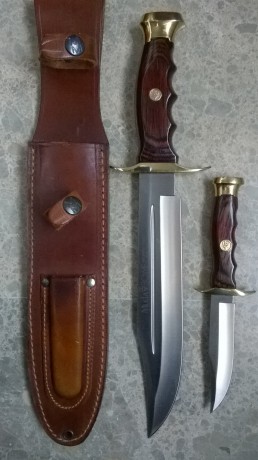 Nuevo sin uso, ni afilado, portes incluidos en peninsula
Hoja de espiga
Hoja de 22cm y de 10 cm

Precio 00