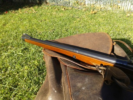    Buenas tardes, otro rifle de un buen amigo.

Mannlicher Schoenauer Stutzen Mod. MC  en calibre 30-06.

El 00