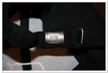 hola , colecciono gorras de marcas de armas , camuflaje , colt , winchester, browning ... etc etc ... 12