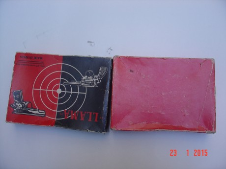 hola, se vende caja de cartón para pistola LLAMA III-A del 9  corto,  precio 30 euros mas portes , el 01