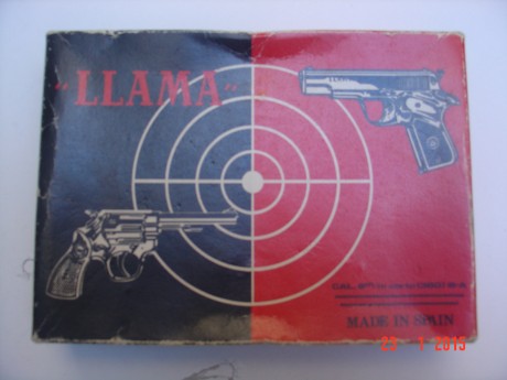hola, se vende caja de cartón para pistola LLAMA III-A del 9  corto,  precio 30 euros mas portes , el 00
