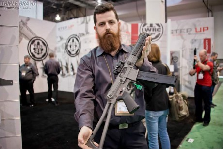 Pues esta belleza la han sacado los de LWRCI, bonita no??????




https://www.osagecountyguns.com/blog/news/lwrc-news/lwrc-teases-new-45-pdw/