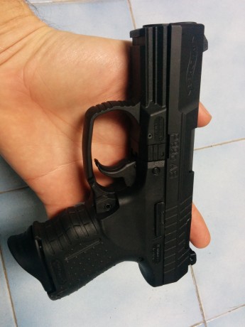 Vendo Pistola Walther P99 Compact del calibre 9 PB con 2 cargadores y maletín de transporte. Para guiar 00