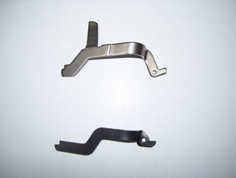 Hola
vendo varios recambios de las pistola Star M-43 y de la M-243 , 


Tejas del cargador de M-43 monohilera 20