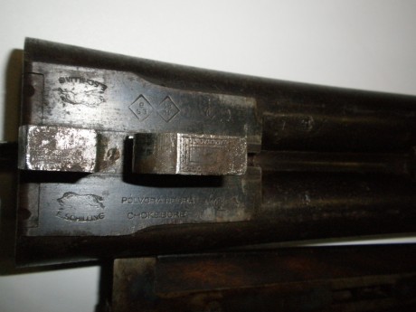 La escopeta de cañones yuxtapuestos, en nuestro lenguaje popular paralela o plana es la escopeta de caza 150