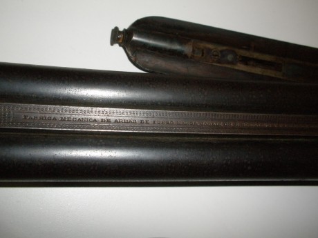 La escopeta de cañones yuxtapuestos, en nuestro lenguaje popular paralela o plana es la escopeta de caza 162