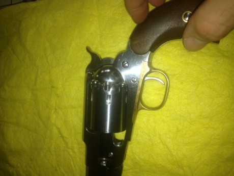  Videos de nuestro amigo Artesano, con el armado y desarmado de los modelos Remington y Colt. 

 pCB6FObSBms 20