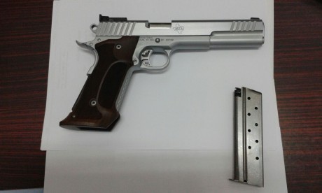 Saludos a todos, vendo una pistola STI modelo TROJAN en INOX. con cañon de 6", disparador de infinity, 01