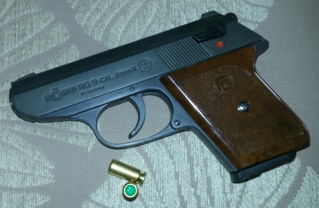   Hola chicos. Pongo a la venta esta Röhm RG9 del calibre 8mmK, "Made in W.Germany" de 1982. 12