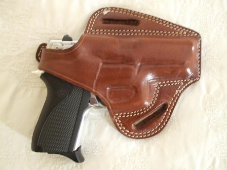 Hola, vendo mi S&W 6906 9mmpb, pulida al espejo, en estado impecable, ACOMPAÑO CON SU FUNDA de cuero 00