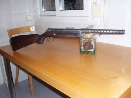 Hola

Antes la imposibilidad de conseguir una MP 28 inutilizada (imposible)ni  réplica de Airsoft (que 11