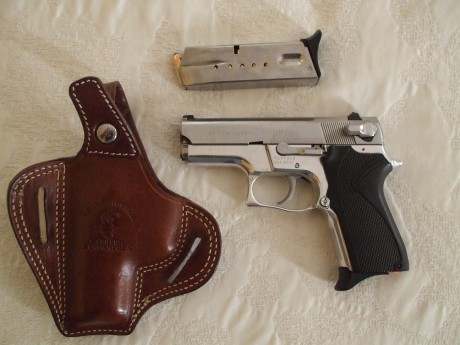 Hola, vendo mi S&W 6906 9mmpb, pulida al espejo, en estado impecable, ACOMPAÑO CON SU FUNDA de cuero 11