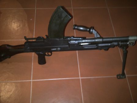 Cambio amteralladora BREN fabricada en 1943. está impecable, parece de arsenal. Inutilización corte cierre 02
