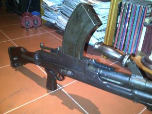 Cambio amteralladora BREN fabricada en 1943. está impecable, parece de arsenal. Inutilización corte cierre 00