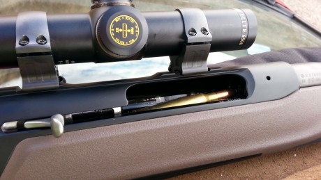Hola a todos, tengo un amigo que tiene bastante interesen fichar un semiautomático para la próxima temporada, 10
