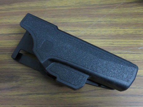 Impecable, funda Glock 17 original. 18 euros. Incluye dispositivo de retención.
7 portes península. Esta 01