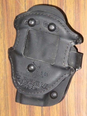 Funda Safariland para arma corta compacta, se ajusta por lo que vale para diferentes modelos.  Se pasa 00