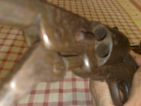 Hola compañeros.
Alguien sabría indicarme el origen y modelo de esta "reliquia "
Se trata de 02