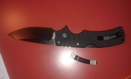 Navaja COLD STEEL modelo AMERICAN LAWMAN.

TOTALMENTE NUEVA, sin uso, ha estado en el cajón. Clip de pinza 00