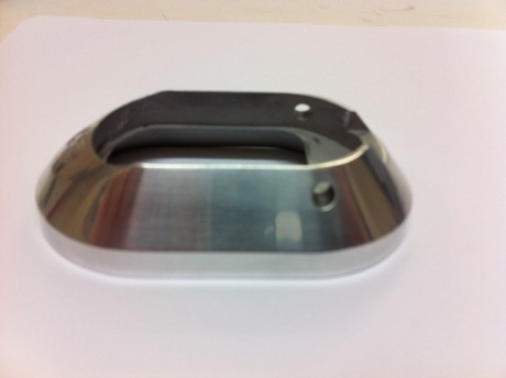 Se vende fanel de aluminio original infinity o se cambia por grip plástico para sti o svi 2011
Esta sin 01