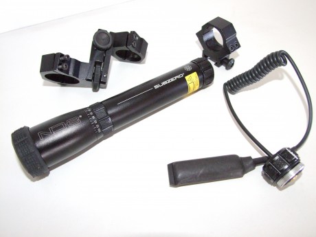 Vendo linternas LASER GENETICS ND3 SUBZERO perfectas para esperas y tiros largos en la noche, invisible 00