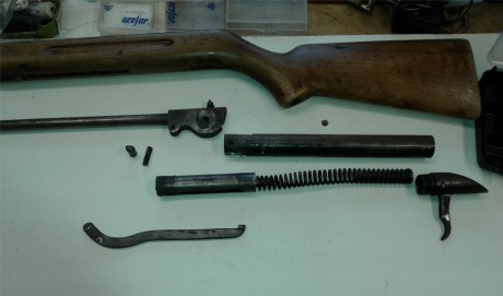 Buenos días.

Estoy con la labor de rehabilitar la carabina del 4,5 que tengo desde hace... buffff... 82
