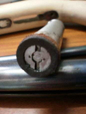 Buenos días.

Estoy con la labor de rehabilitar la carabina del 4,5 que tengo desde hace... buffff... 150
